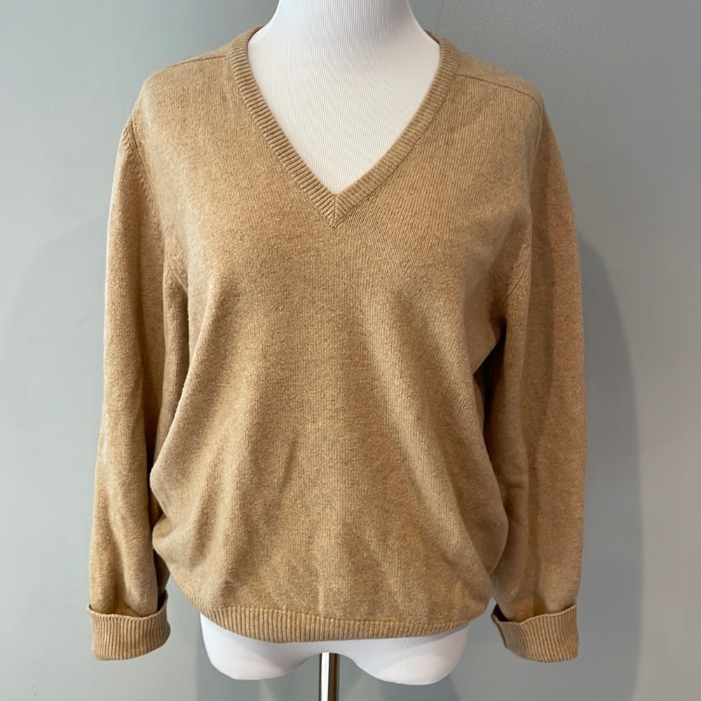 Vintage tan vneck cashmere sweater - size M